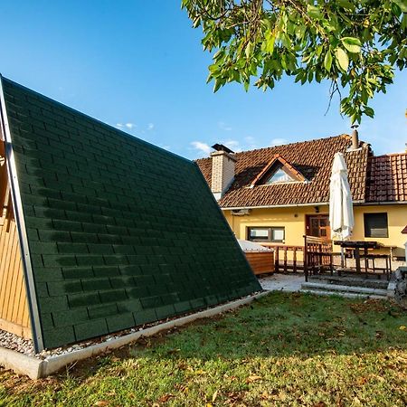Vineyard Cottage Hocevar Novo Mesto Exteriör bild