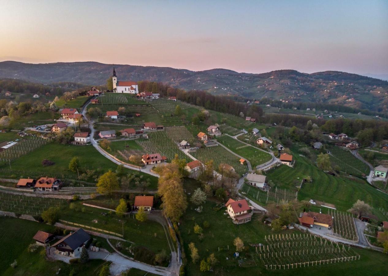 Vineyard Cottage Hocevar Novo Mesto Exteriör bild